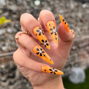 Neon Orange and Black Skull Flower Halloween Press On Nails || Halloween party stick on nail kit with glue, glue on nails