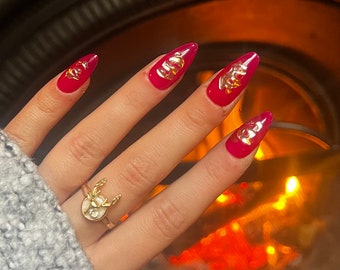 Maroon Red With Gold Chrome Abstract Nail Art Press On Nails || chrome press on nail kit, classy fake nails, stunning nail art