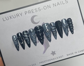 Grey & Black Snake Pattern Press On Nails || luxury nails, witch nails, goth nails, punk nails, alternative nails, snake print press ons