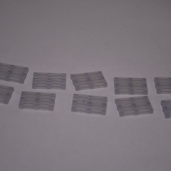 HO Scale model train unpainted pallets (Ten pack)