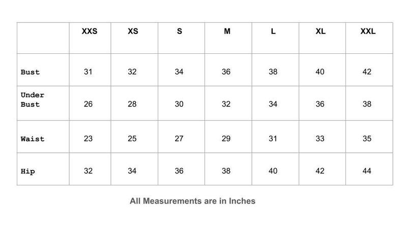 Puede incluir: Tabla de tallas que muestra las medidas de busto, debajo del busto, cintura y cadera en pulgadas para las tallas XXS a XXL.