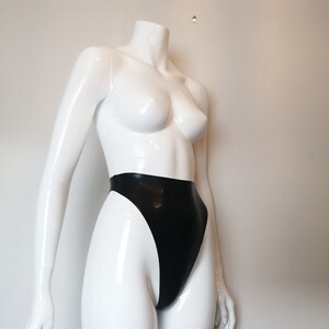 Latex High-waist Thong Back Knickers image 3