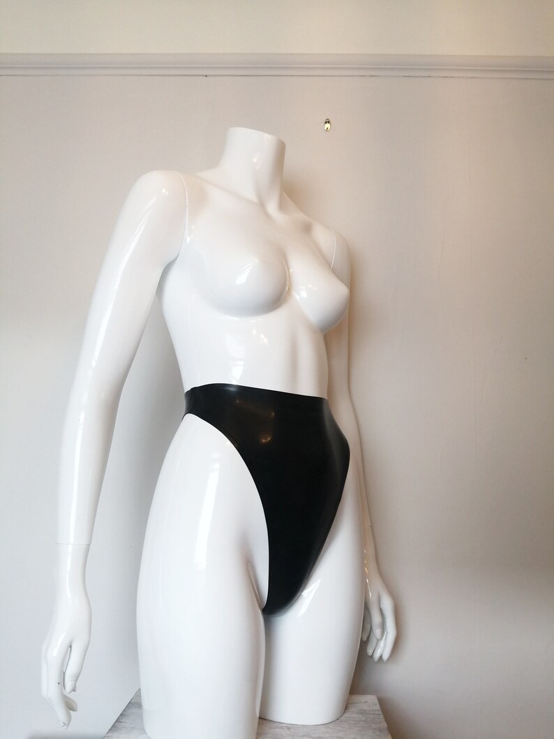 Latex High-waist Thong Back Knickers image 3