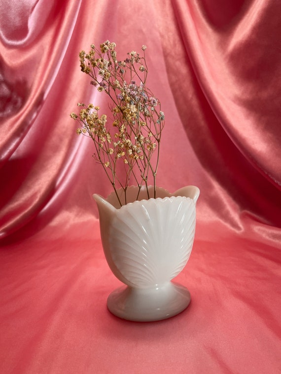 Vintage Milk Glass Shell Vase Seashell Vase Milk Glass Vase - Etsy