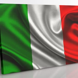 Italy Flag Canvas Wall Art, Italian Flag Print Home Decor Wall Art, Aesthetic Room Decor Italy Gift For Office, Living Room Art Print