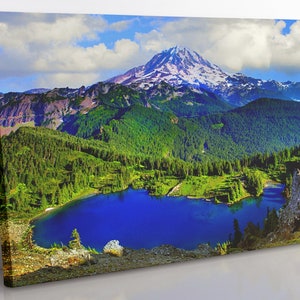 Mount Rainier Volcano Washington State Canvas Wall Art, Framed Mount Rainier Landscape Print Home Decor Wall Art, Aesthetic Room Decor