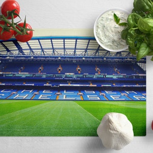 Chelsea Stamford Bridge Stadium Tempered Glass Chopping Board: Fan Gift
