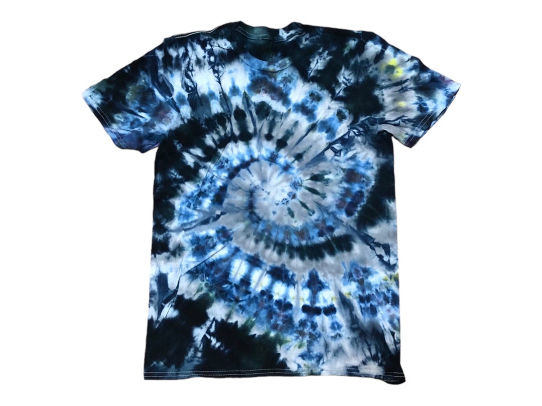 Spiral Blue Swirl Tie Die Men's Short Sleeve Shirt