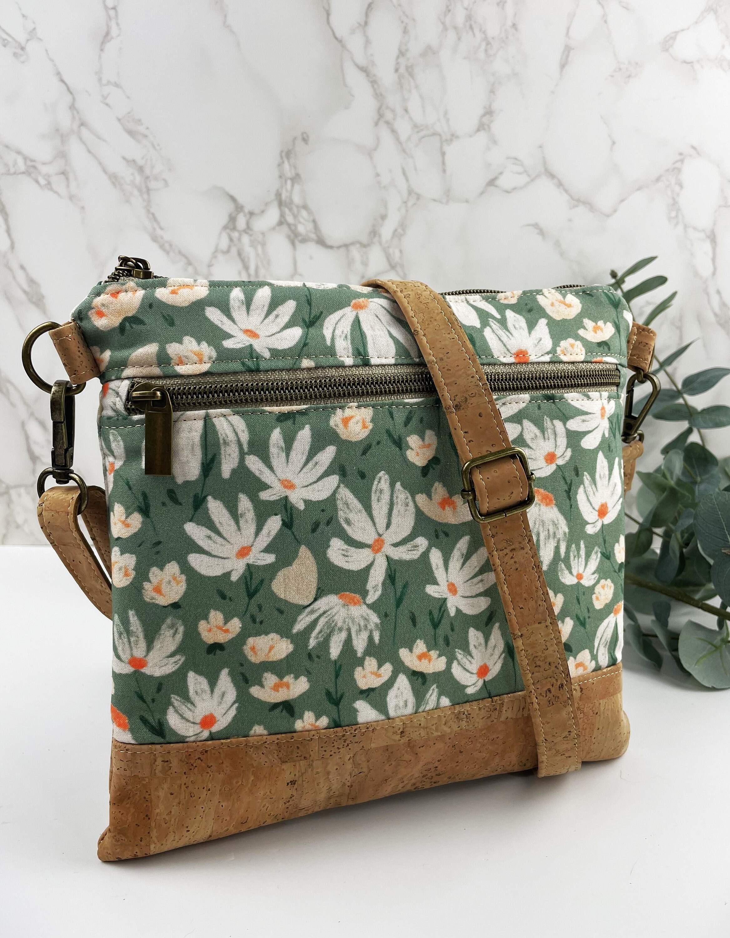 Daisy Crossbody Bag - Fuchsia