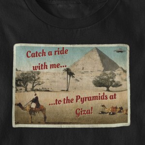 Funny Aliens Shirt | UFO Postcard | Alien Pyramid Shirt | Funny Aliens Gift | Catch a Ride With Me - Men&#39;s Performance T-Shirt