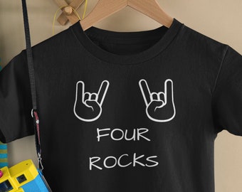 Rocks Rocks | Drehen Vier | 4 Jahre Geschenk | Vier Jahre Shirt | Geburtstags Shirt für einen 4 jährigen - Kleinkind Softstyle Tee