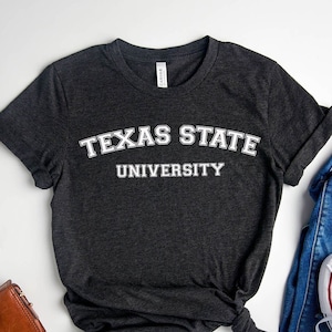 Aangepaste Unisex universiteitsshirt, universiteitsnaam shirt, gepersonaliseerde universiteitsshirt, aangepaste universiteitsshirt, universiteitsnaam shirt, college cadeau