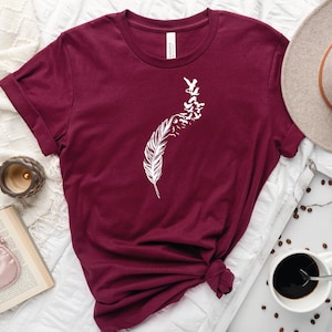 Feather Birds Shirt, Feather T-Shirt, Birds Tee, Graphic Tee, Bird T-Shirt, Nature Shirt, Bird Lover Shirt, Bird Gift Shirt, Bird Gift Shirt