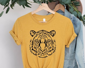 Tiger Shirt, Tiger Face, Tiger Shirt, School Mascot Shirt, Tiger Face, Animal Prints, Gift for Her, Gift for Him, Personalized Gifts, Tigre