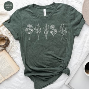 Wild Flower Shirt for Women, Florist Shirt Gift, Floral Shirts, Botanical Shirts, Spring Flower Shirts, Best Friend Gift, Gardening Shirts