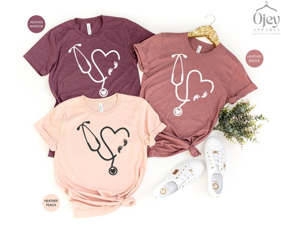 Womens Wife Dog Mom Nurse With Ring Heart Footprint Mothers T-Shirt Womens Wife Dog Mom Nurse With Ring Heart Footprint Mothers T-Shirt
