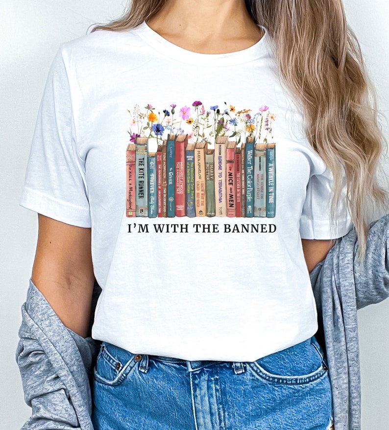 Camisas de lectura - Camiseta de lector - Estoy con la camisa prohibida - Camisa de libros prohibidos - Camiseta de bibliotecario - Regalo para amantes de los libros White