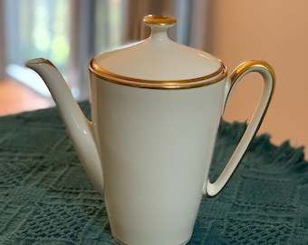 Edelstein Bavaria #7540 Tea Pot Cream and Gold Trim HTF Vintage