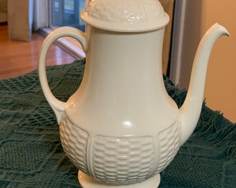 Vintage Wedgwood Willow Weave Barlaston Etruria Demitasse teapot