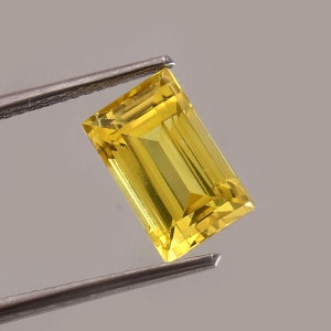 AAA Grade 10X7 MM Ceylon Yellow Sapphire Loose Gemstone Emerald Cut, Excellent Genuine Quality Gemstone For Ring & Jewellery Making 4.00 Ct