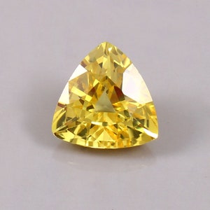 AAA Grade 10x10 MM Ceylon Yellow Sapphire Loose Gemstone Trillion Cut, Excellent Genuine Quality Gemstone For Ring & Jewellery Making5.35 Ct