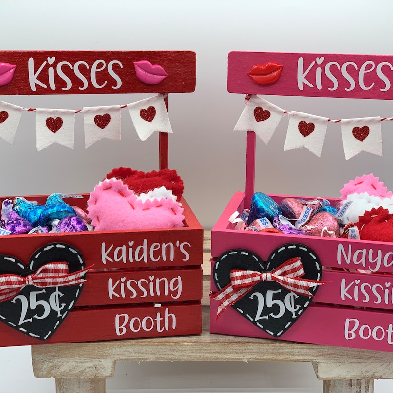 Valentine&#39;s Day Kissing Booth/Kissing Booth/Valentine&#39;s Day Gift/Valentine&#39;s Day Decor/Valentine&#39;s Day/Kisses/Valentines Day Tiered Tray