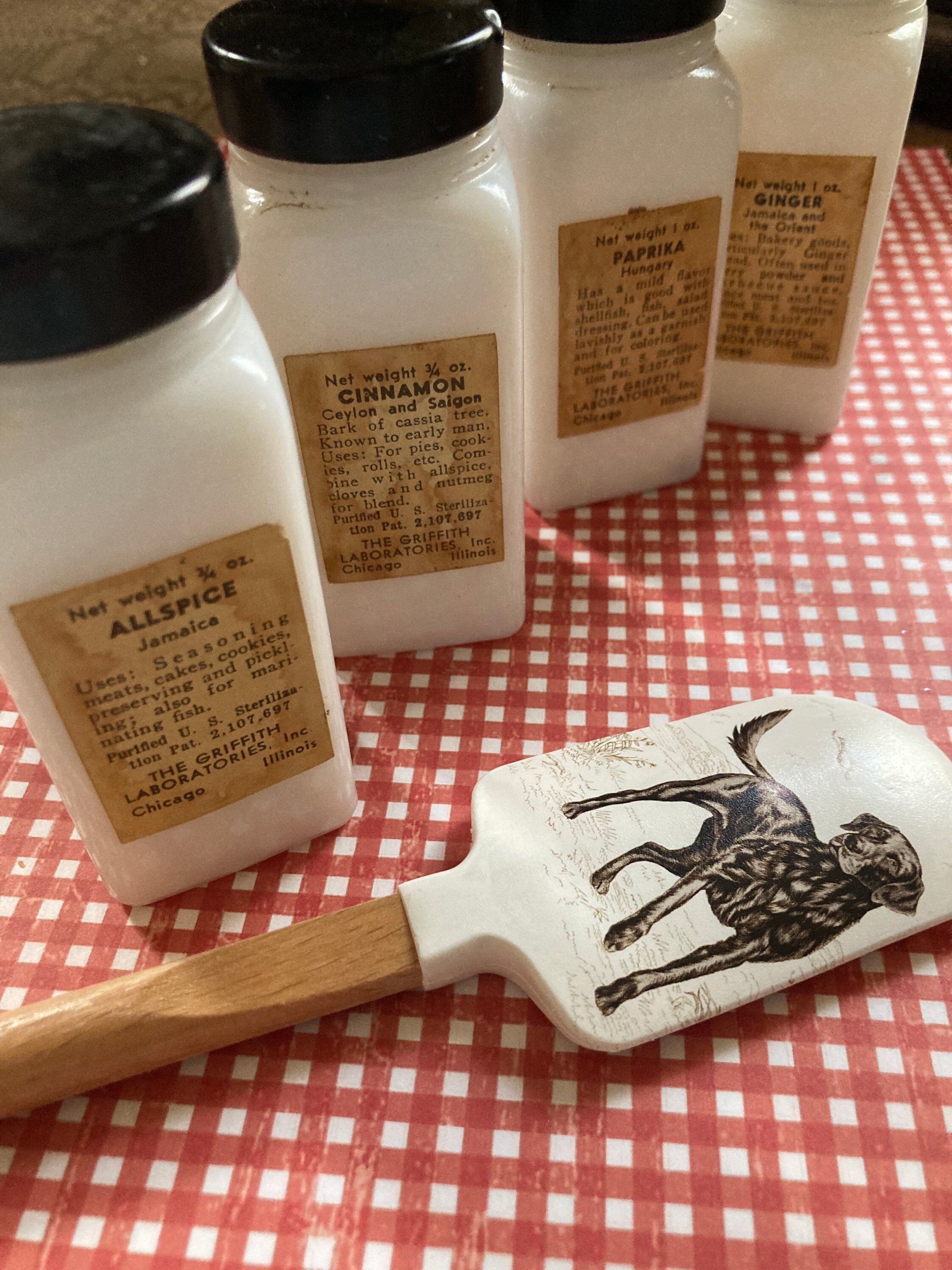 Vintage 1940/50s Griffiths Spice Milk Glass Spice Jars - Etsy