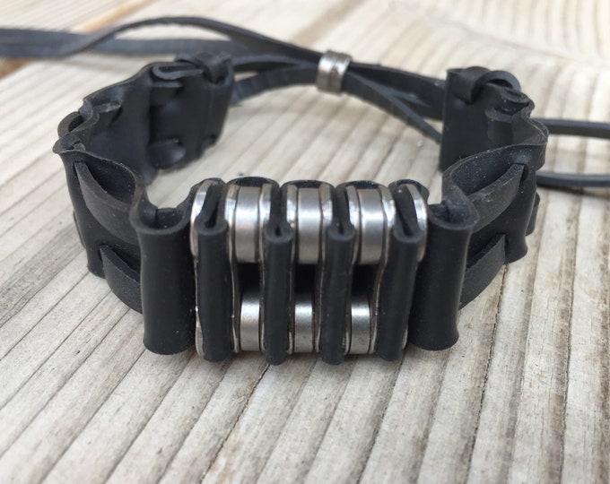 Woven rubber bracelet with bicycle chain links Handmade jewelry Steampunk accessory for cyclists and triathletes + unique gift box