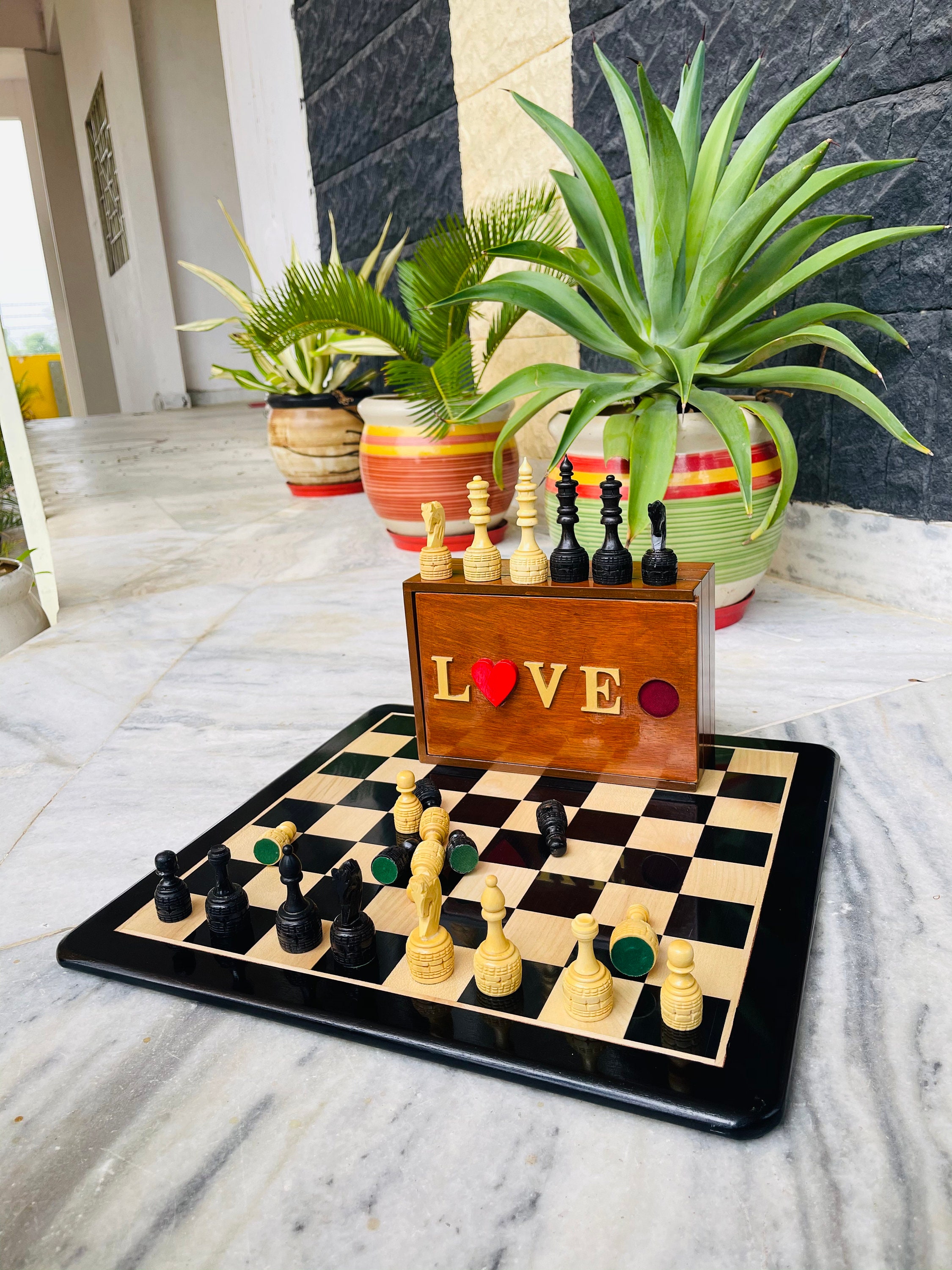 Birthday Gifts Christmas 17X17 Inch Black Wooden Premium Quality Handcrafted Flat Chess Board With Best Quality Black Chess Pieces Set Birthday Gifts Christmas 17X17 Inch Black Wooden Premium Quality Handcrafted Flat Chess Board With Best Quality Black Chess Pieces Set