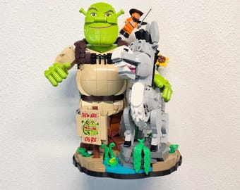 Wall Mount for LEGO® Shrek, Donkey & Puss in Boots (72423)