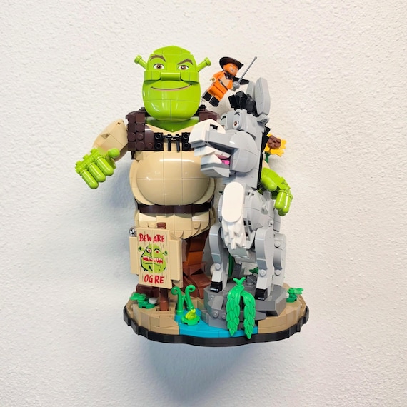 Wall Mount for LEGO® Shrek, Donkey & Puss in Boots (72423)