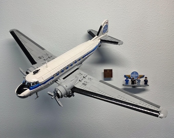Adjustable Wall Mount for LEGO® Douglas™ DC-3™ Pan Am® Airliner (11378)