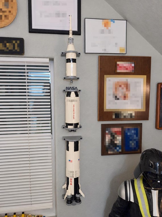 Wall Mount for LEGO® Saturn V Rocket (92176)