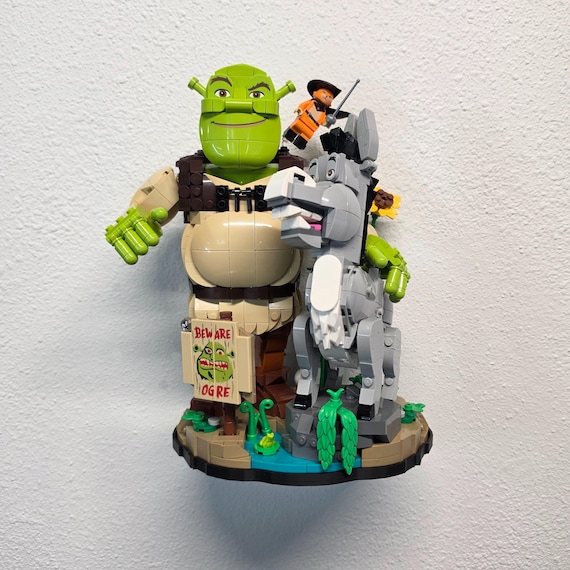 Wall Mount for LEGO® Shrek, Donkey & Puss in Boots (72423)