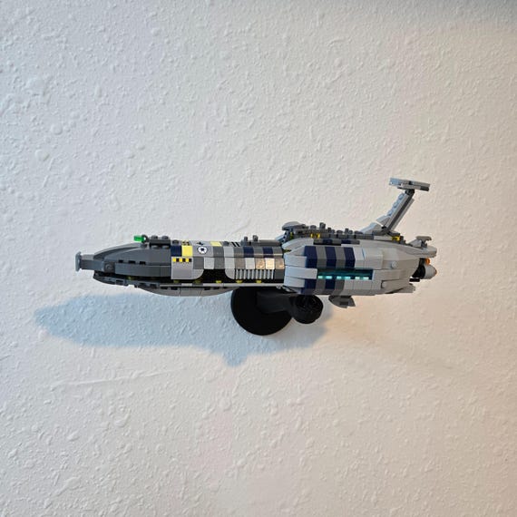 Adjustable Wall Mount for LEGO® Invisible Hand™ (75377)