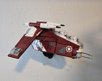 Ultimate Display Solutions Wall Mount Display for Lego 75354