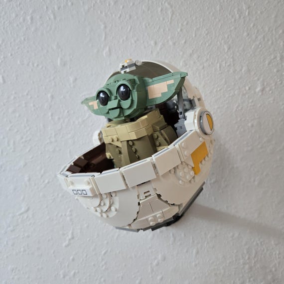 Adjustable Wall Mount for LEGO® Grogu™ with Hover Pram (75403)
