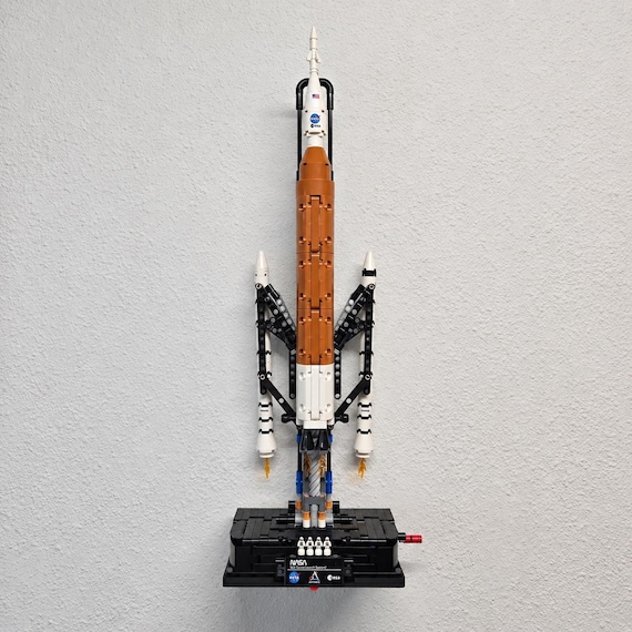 Wall Mount for LEGO® NASA Artemis Space Launch System Rocket (42221)