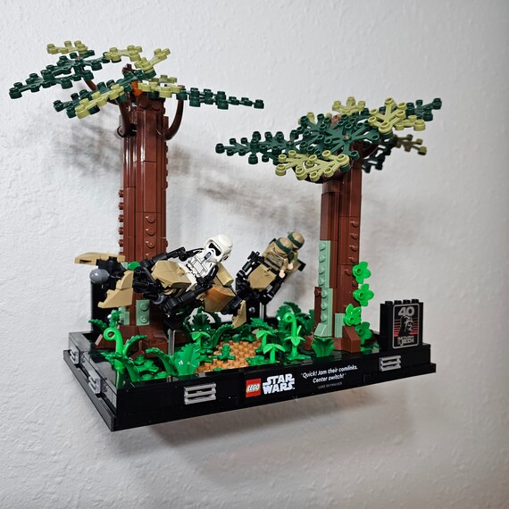 Wall Mount for LEGO® Endor™ Speeder Chase Diorama (75353)