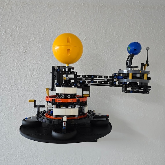 Wall Mount for LEGO® Planet Earth and Moon in Orbit (42179)