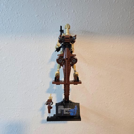 Wall Mount for LEGO® Battle Droid™ with STAP (75428)