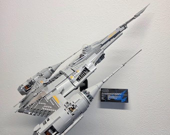 Suporte de parede ajustável para LEGO® UCS The Mandalorian's N-1 Starfighter™ (75442)