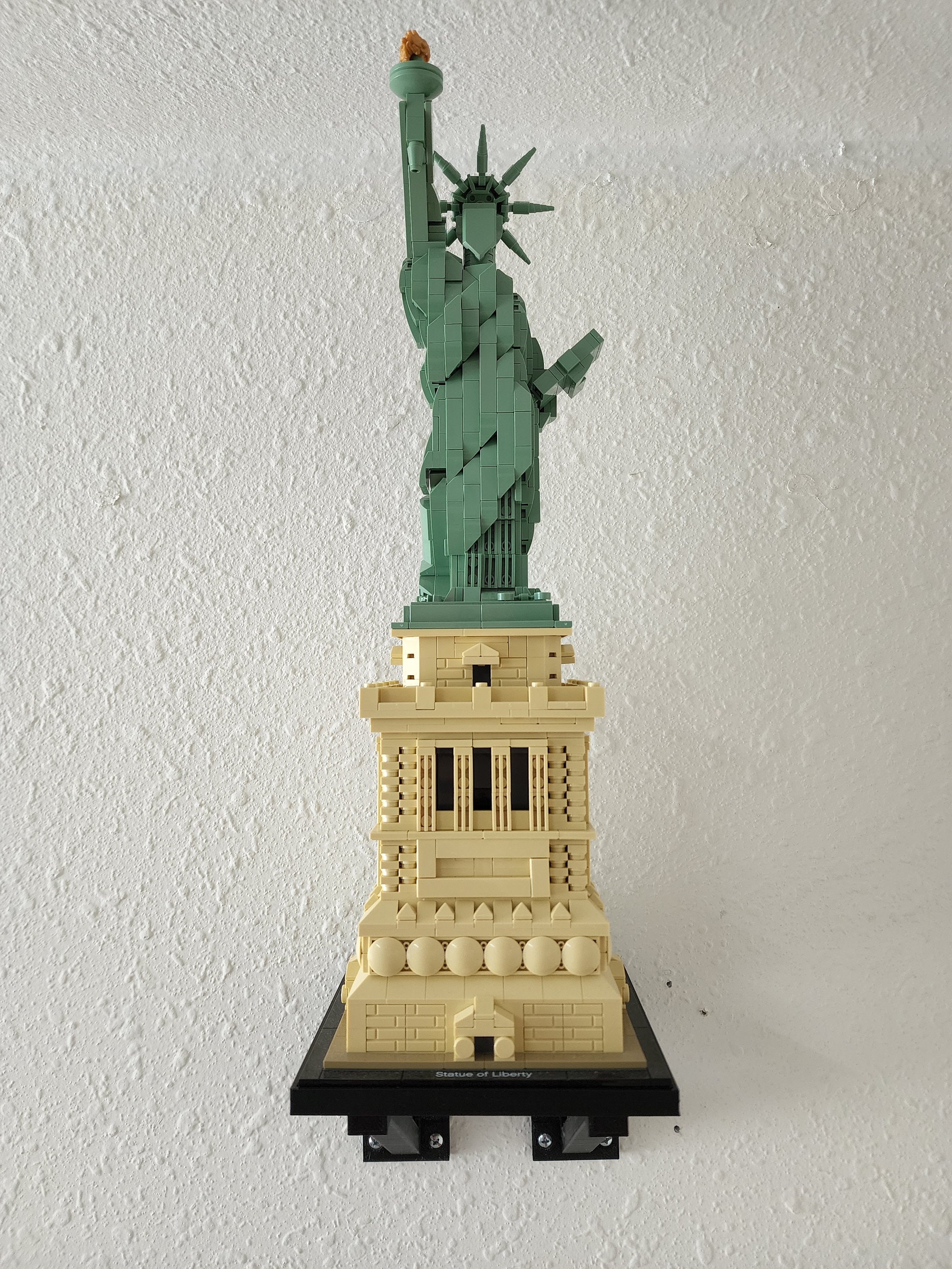 Wall Mount for LEGO® Statue of Liberty 21042 LEGO® Not Included 