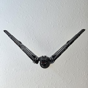 Adjustable Wall Mount for Kylo Ren&#39;s Command Shuttle (75406)