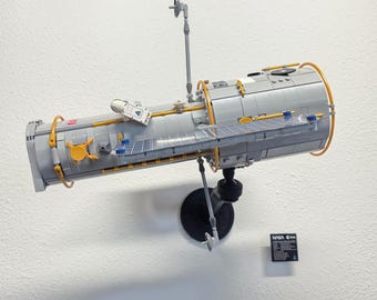 Adjustable Wall Mount for LEGO® Hubble Space Telescope (11382)