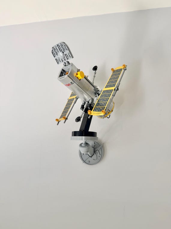 Wall Mount for LEGO® NASA Hubble Space Telescope (10283)
