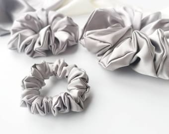 Scrunchies de seda pura en plata / 100% seda / Disponible en 3 tamaños / Smooth Hair Scrunchies / Accesorios para el cabello de lujo