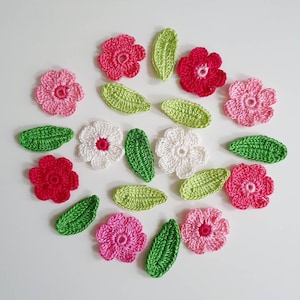 Set di applique di fiori e foglie all'uncinetto, tonalità rosa, 10 mini fiori decorativi e 10 foglie, uncinetto botanico