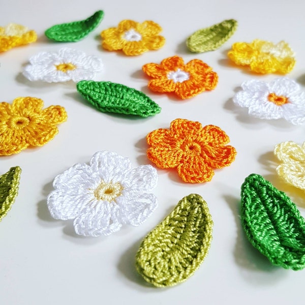 Crochet Flowers Set 10 Pieces with 10 Leaves | Mini Crochet Flower Appliques