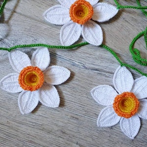 Spring Flowers White Daffodils Garland for Home Decoration, White Narcissus with Yellow and Orange Trumpet Bunting image 10